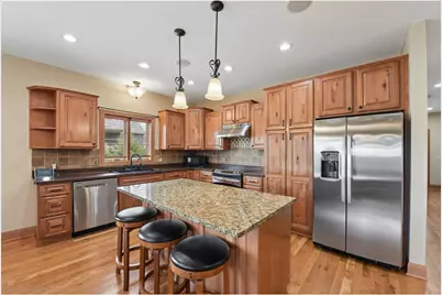 2288 Greenwood Valley Drive, River Falls, WI 54022 - Photo 13