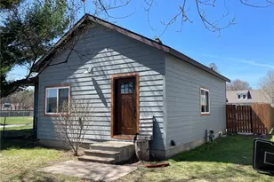 1819 9th St, Menomonie, WI 54751 - Photo 19