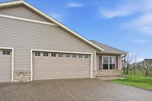 1262 Norway Pine Cir, New Richmond, WI 54017 - Photo 1
