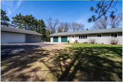 4437 Old Wells Road, Eau Claire, WI 54703 - Photo 7