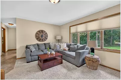 4437 Old Wells Road, Eau Claire, WI 54703 - Photo 5