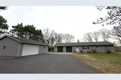 4437 Old Wells Road, Eau Claire, WI 54703 - Photo 9