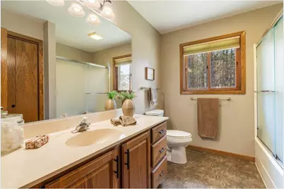 4437 Old Wells Road, Eau Claire, WI 54703 - Photo 27