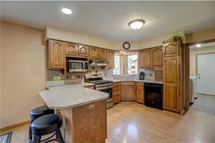 922 Ridge Pass, Hudson, WI 54016 - Photo 17