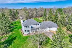 922 Ridge Pass, Hudson, WI 54016 - Photo 3