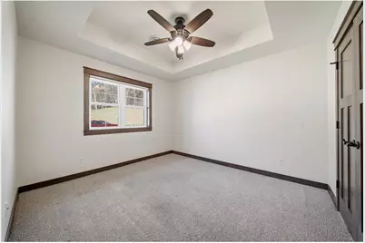 4911 Field Crest Lane, Eau Claire, WI 54701 - Photo 21