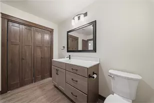 4911 Field Crest Ln, Eau Claire, WI 54701 - Photo 7