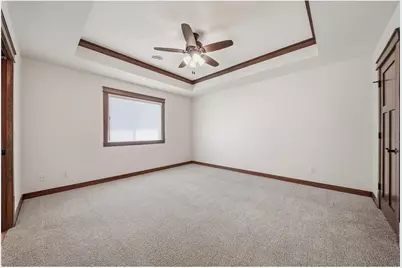 4911 Field Crest Lane, Eau Claire, WI 54701 - Photo 19