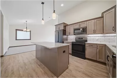 4911 Field Crest Lane, Eau Claire, WI 54701 - Photo 3