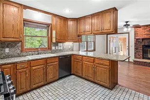 238 Glen Cir, River Falls, WI 54022 - Photo 15