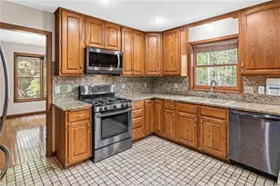 238 Glen Cir, River Falls, WI 54022 - Photo 13