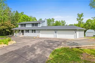 238 Glen Cir, River Falls, WI 54022 - Photo 3