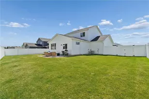 1305 Violet St, New Richmond, WI 54017 - Photo 19