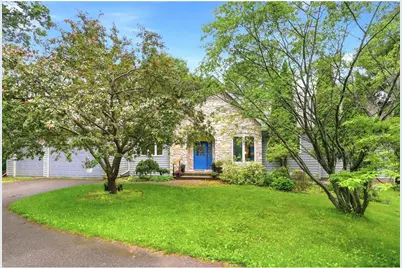 481 Sleepy Hollow Drive, Kinnickinnic Township, WI 54023 - Photo 3