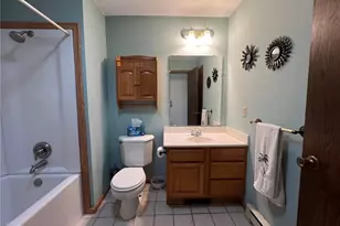 2114 Jannsen Ct, Menomonie, WI 54751 - Photo 23