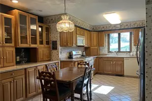 2114 Jannsen Ct, Menomonie, WI 54751 - Photo 11