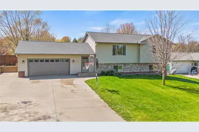 1140 Eulaine Circle, Hammond, WI 54015 - Photo 3