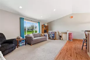 1140 Eulaine Cir, Hammond, WI 54015 - Photo 7