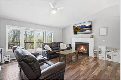 269 E Sunset Lane, Ellsworth, WI 54011 - Photo 5