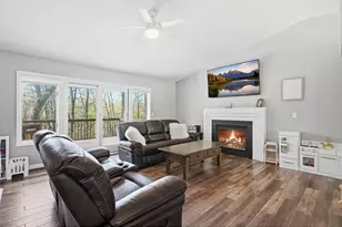 269 E Sunset Ln, Ellsworth, WI 54011 - Photo 5