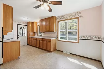 N7513 910th Street, River Falls Township, WI 54022 - Photo 9