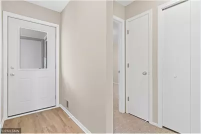 1421 Granada Trail, Oakdale, MN 55128 - Photo 17