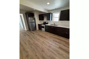 878 Washington St, Prescott, WI 54021 - Photo 9