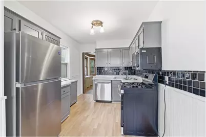 215 Penn Avenue, Minneapolis, MN 55405 - Photo 9
