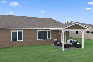 1334 Rose St, New Richmond, WI 54017 - Photo 3