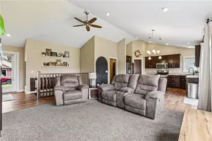 298 Steelhead Dr, River Falls, WI 54022 - Photo 9