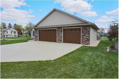 298 Kusilek Street, River Falls, WI 54022 - Photo 7