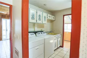 804 Valley View Dr, River Falls, WI 54022 - Photo 11