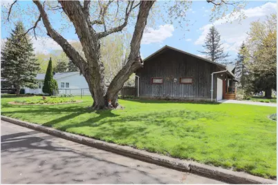 804 Valley View Drive, River Falls, WI 54022 - Photo 5