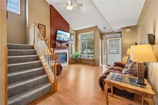 2357 Oakridge Cir, Hudson, WI 54016 - Photo 9