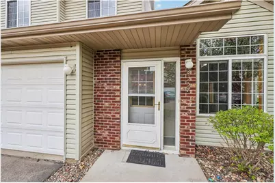 2357 Oakridge Circle, Hudson, WI 54016 - Photo 7