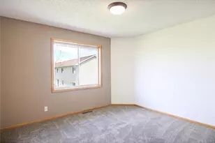 1215 W Edge Pl, New Richmond, WI 54017 - Photo 11