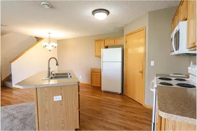 1215 West Edge Place, New Richmond, WI 54017 - Photo 7