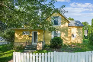 303 Lewis St, River Falls, WI 54022 - Photo 3