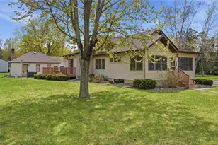 320 State St, Dresser, WI 54009 - Photo 3