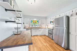 715 Lund St, North Hudson, WI 54016 - Photo 9