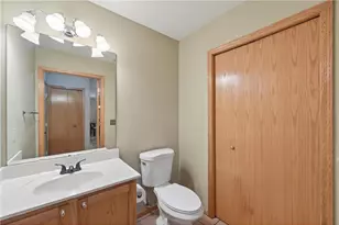 2335 Oakridge Cir, Hudson, WI 54016 - Photo 15
