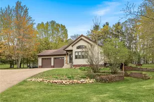 2418 Panorama Dr, Menomonie, WI 54751 - Photo 3