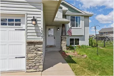 1307 Osprey Court, New Richmond, WI 54017 - Photo 3