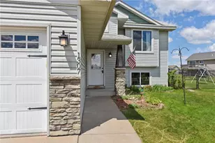 1307 Osprey Ct, New Richmond, WI 54017 - Photo 3