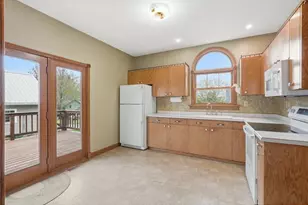 322 Pine St, Glenwood City, WI 54013 - Photo 13