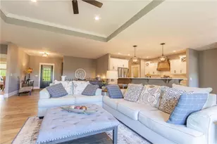 2739 Highclere Dr, Eau Claire, WI 54703 - Photo 15