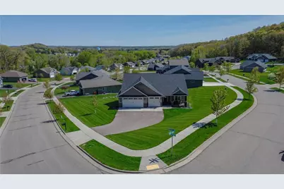 2739 Highclere Drive, Eau Claire, WI 54703 - Photo 3