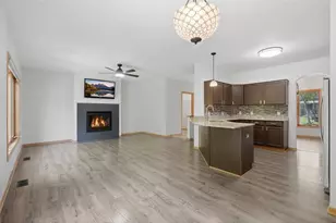 13 Cliff Ridge Ct, Hudson, WI 54016 - Photo 7