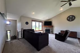 1511 Otter Way, New Richmond, WI 54017 - Photo 5