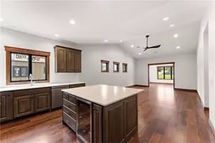 1077 Legend Ln, River Falls, WI 54022 - Photo 5